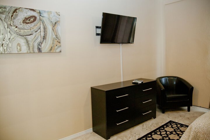 Room 9 of 41