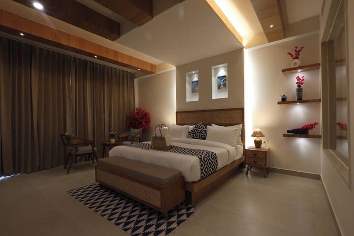 Room 15 of 66