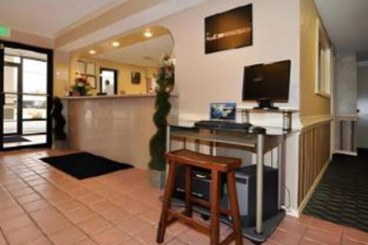 Hotel Interior 6 of 47