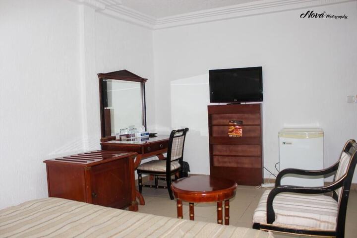 Room 30 of 62