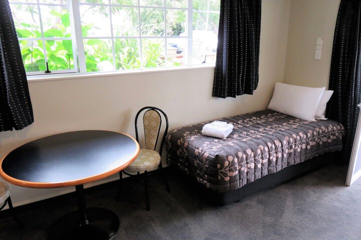 Room 42 of 141