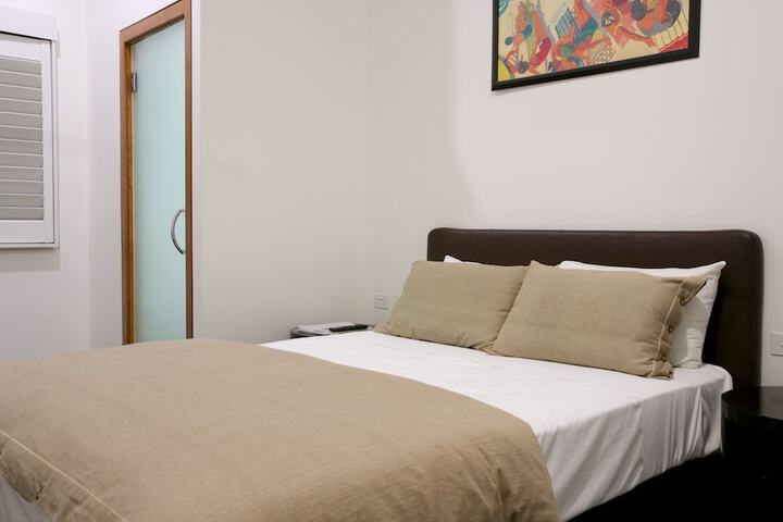 Room 7 of 41