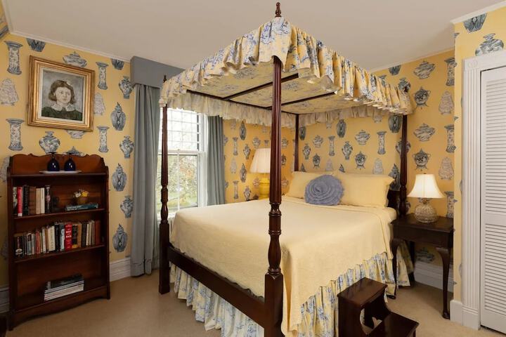 Room 29 of 82