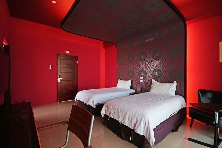 Room 34 of 57