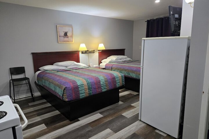 Room 9 of 49