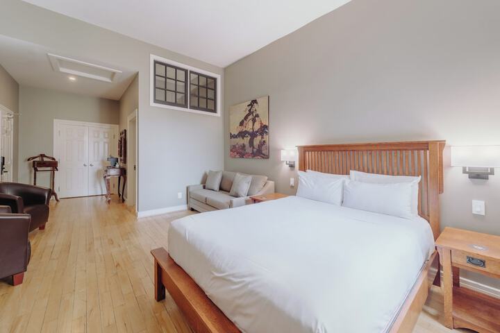 Room 8 of 46