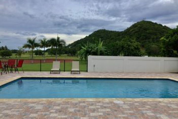 Pool 31 of 38