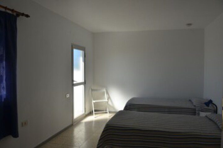 Room 8 of 13