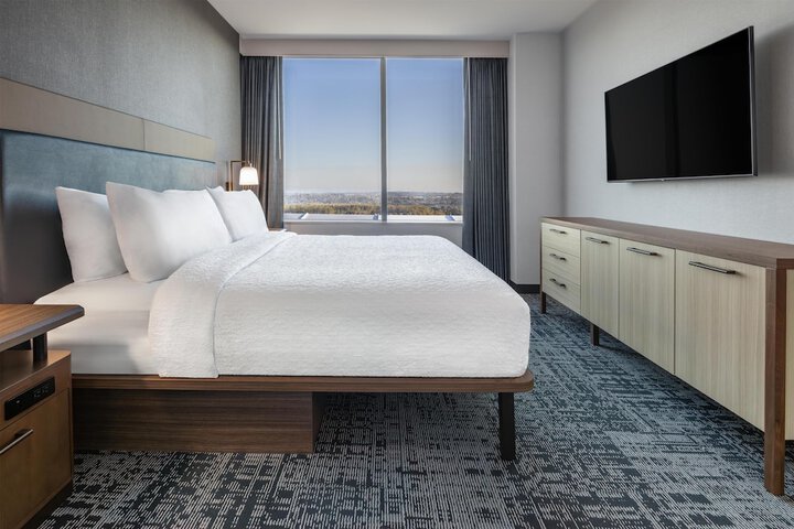Room 22 of 115