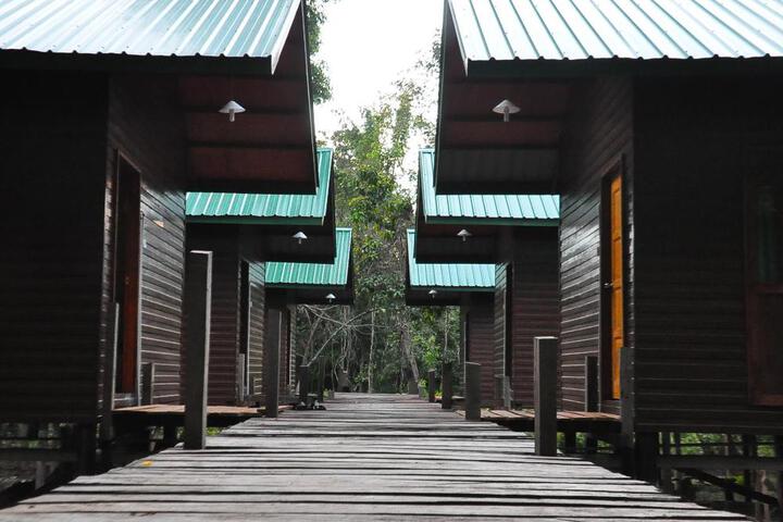 Exterior of Kinabatangan Sunshine Lodge