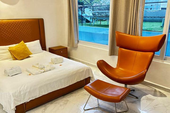 Room 50 of 339
