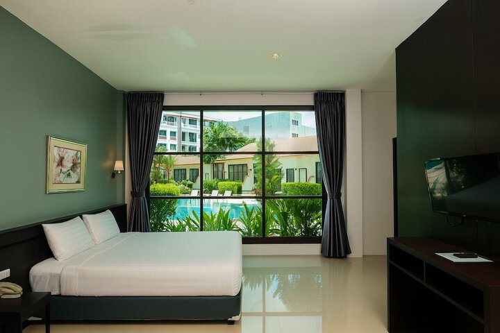 Room 30 of 49