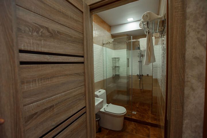 Room 80 of 95