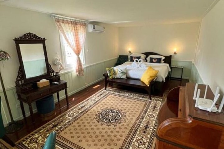 Room 21 of 41