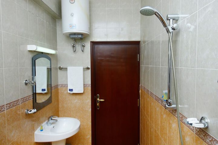 Room 52 of 74
