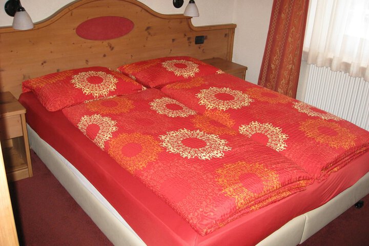 Room 6 of 22