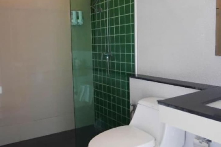 Room 68 of 110