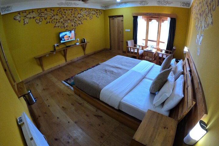 Room 16 of 72