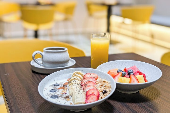 Breakfast/Coffee Service 33 of 37