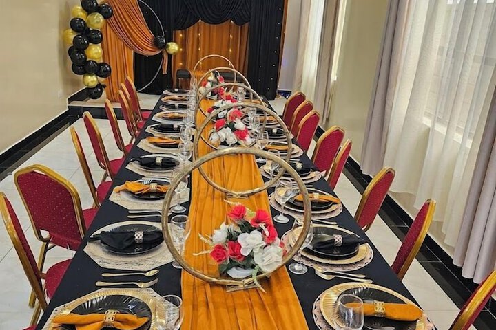 Ballroom/Hall 39 of 61
