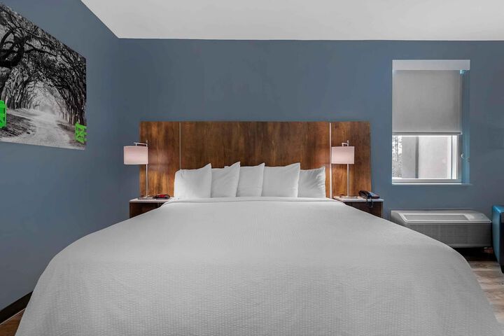 Room 7 of 31
