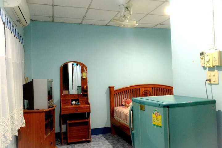 Room 17 of 25