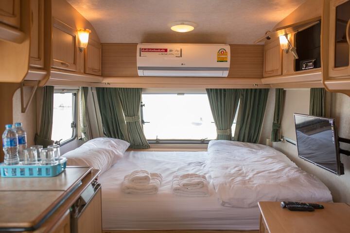 Room 4 of 48