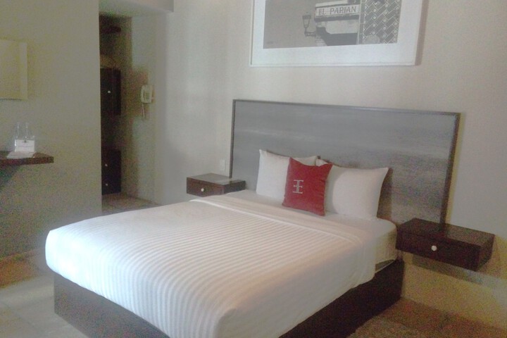 Room 10 of 44