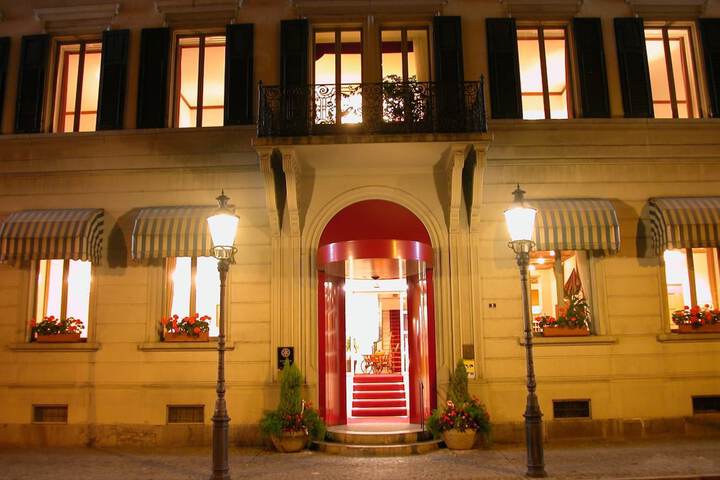 Hotel 64 of 70