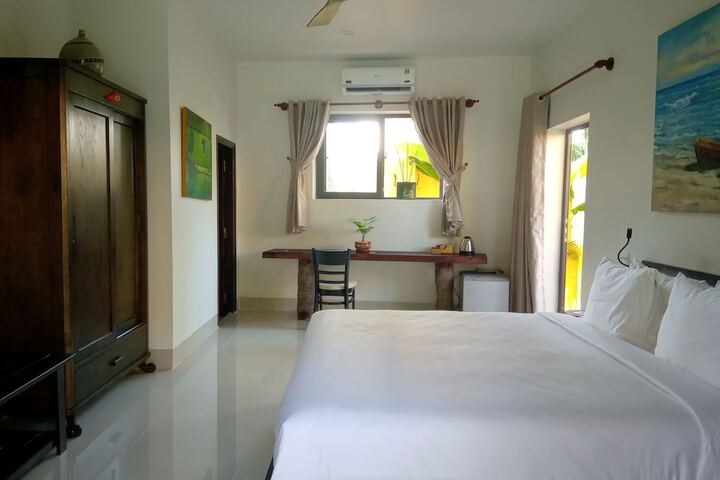 Room 40 of 178