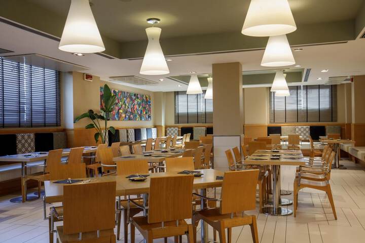 Dining 103 of 188