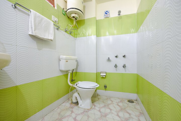 Room 14 of 19