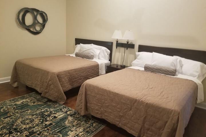 Room 7 of 16