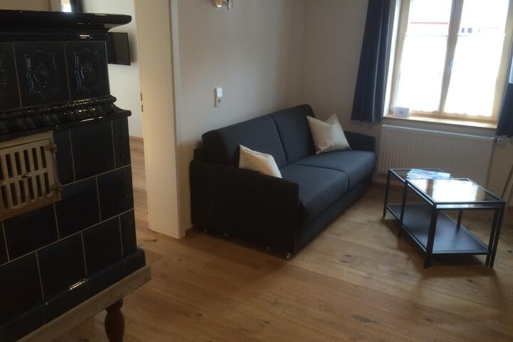 Room 32 of 63