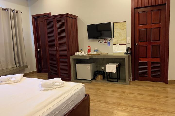 Room 9 of 31