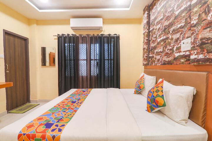 Room 14 of 29