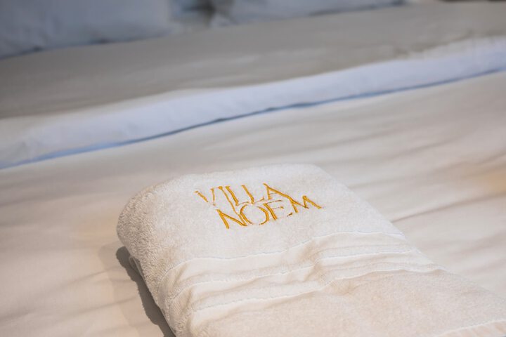 Room 46 of 96
