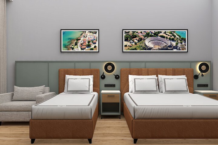 Room 10 of 43