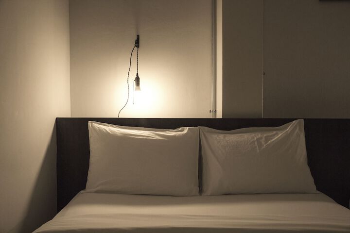 Room 32 of 142