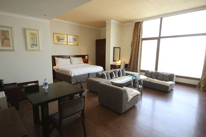 Room 6 of 37