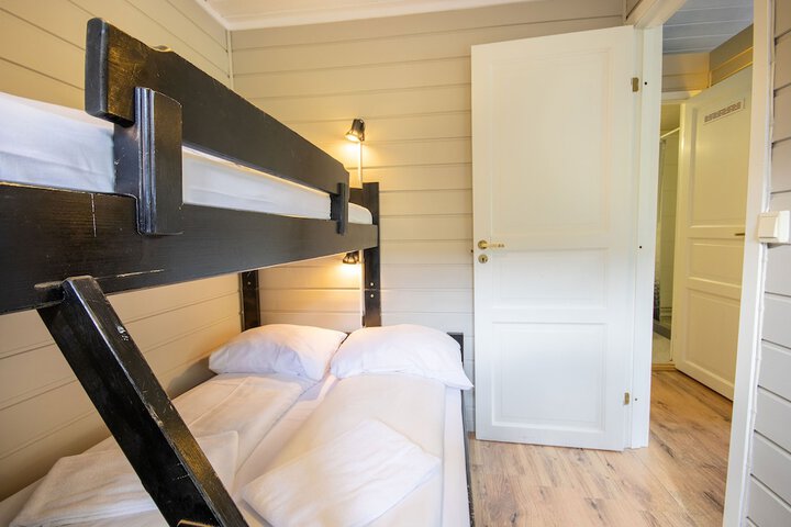 Room 5 of 60
