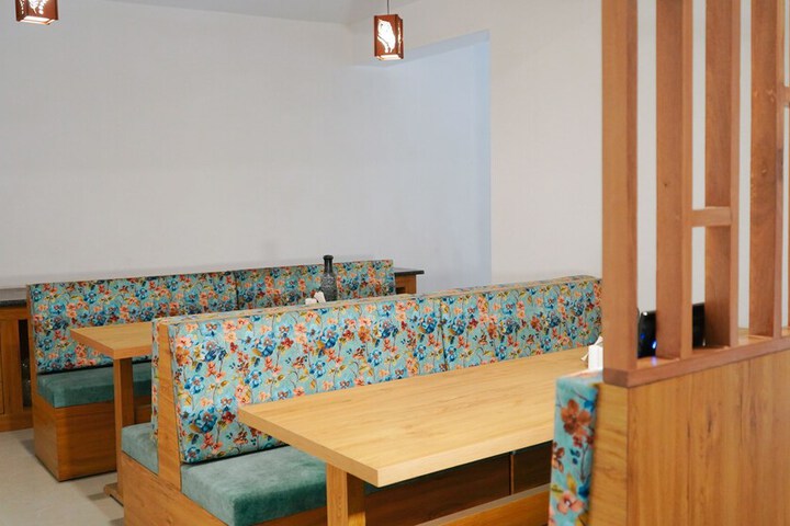 Dining 48 of 83