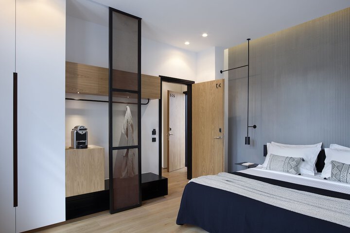 Room 25 of 71