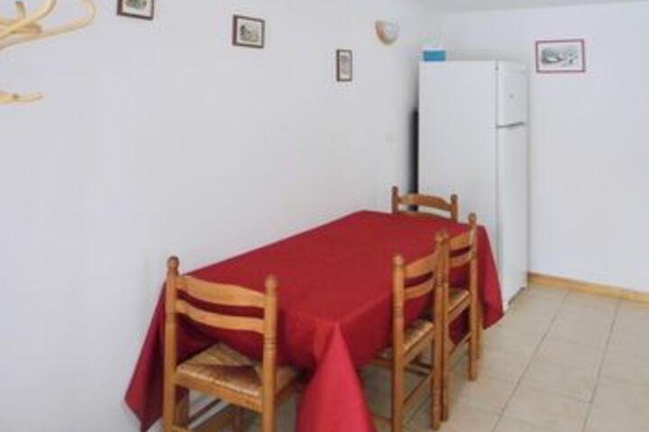 Room 16 of 26