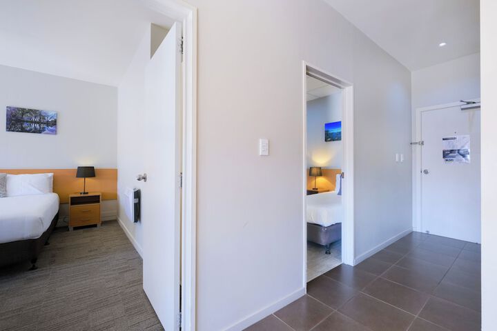 Room 15 of 73