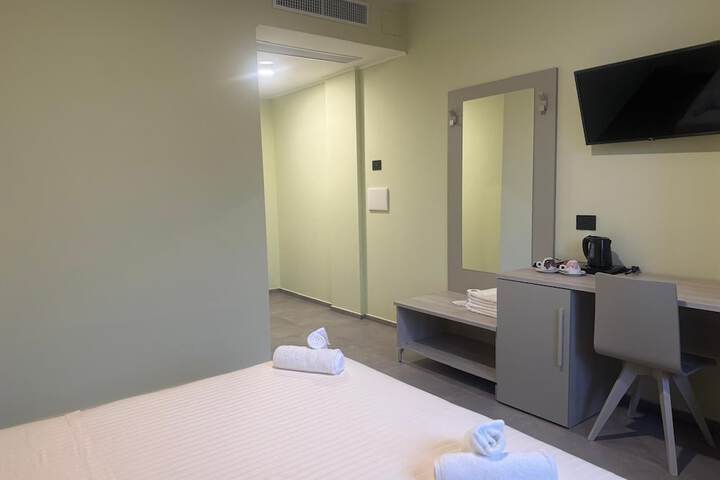 Room 40 of 104