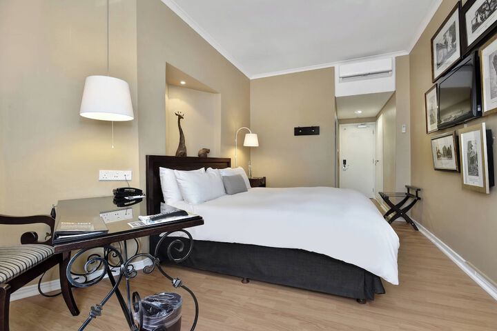 Room 15 of 42