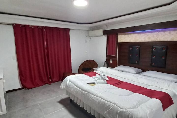 Room 5 of 13