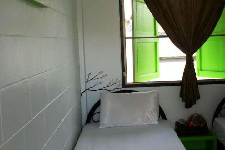 Room 11 of 24