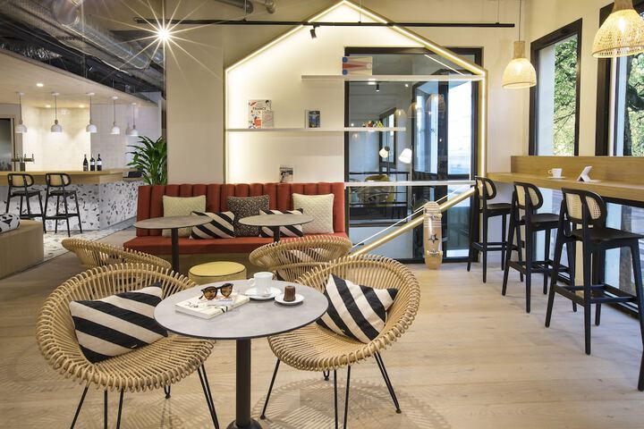 Hôtel Life Bordeaux Gare - BG in Bordeaux